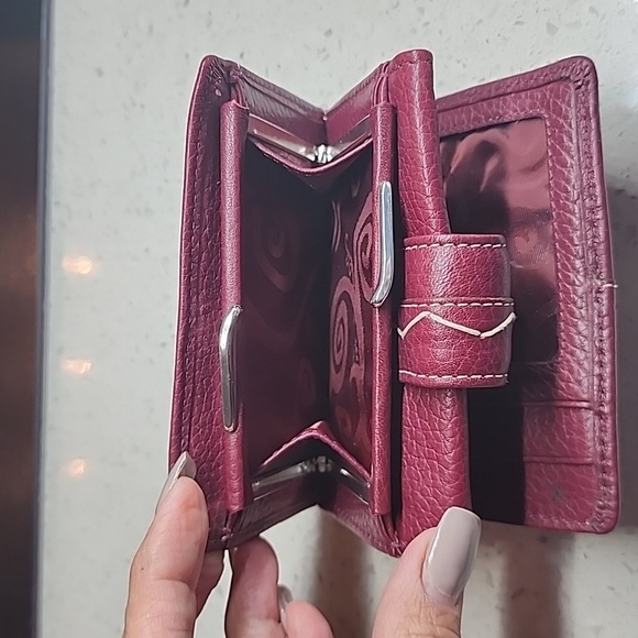 Brighton Vintage Pebble Leather Fold Wallet - Picture 6 of 10